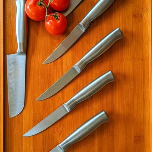 Cuchillos de acero al carbono